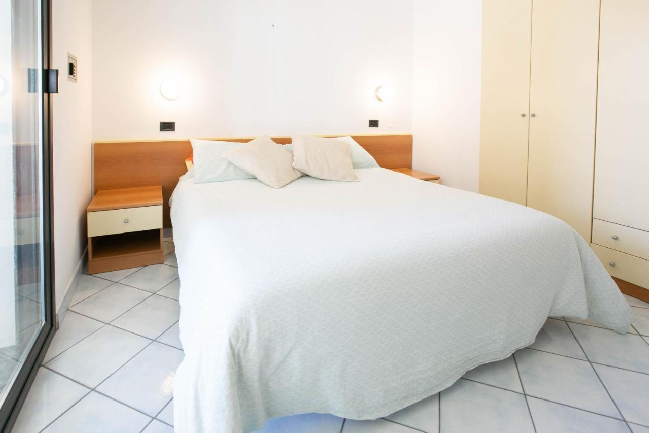 Residence Villa Dei Pini Rimini Ngoại thất bức ảnh