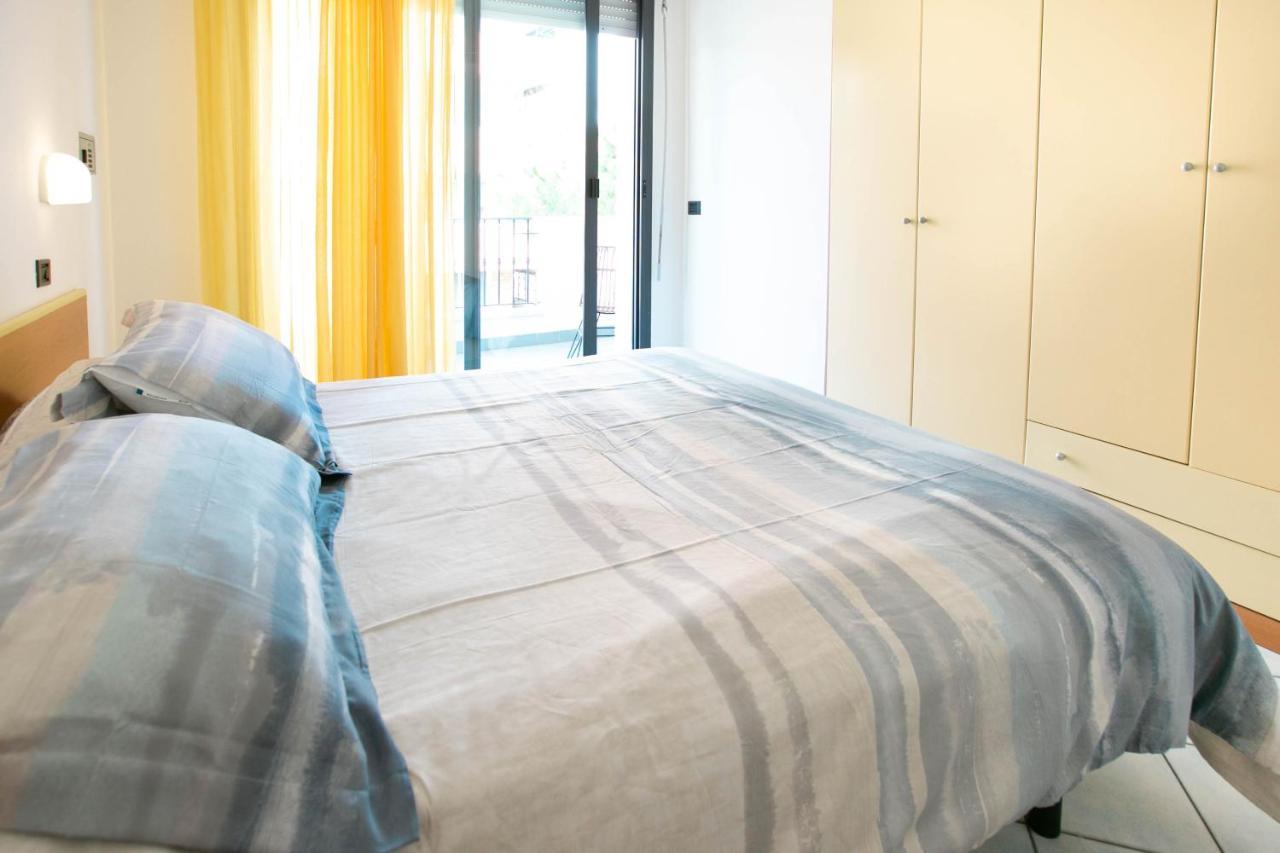 Residence Villa Dei Pini Rimini Ngoại thất bức ảnh