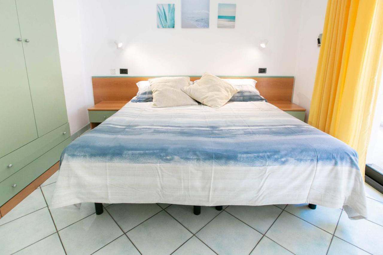 Residence Villa Dei Pini Rimini Ngoại thất bức ảnh