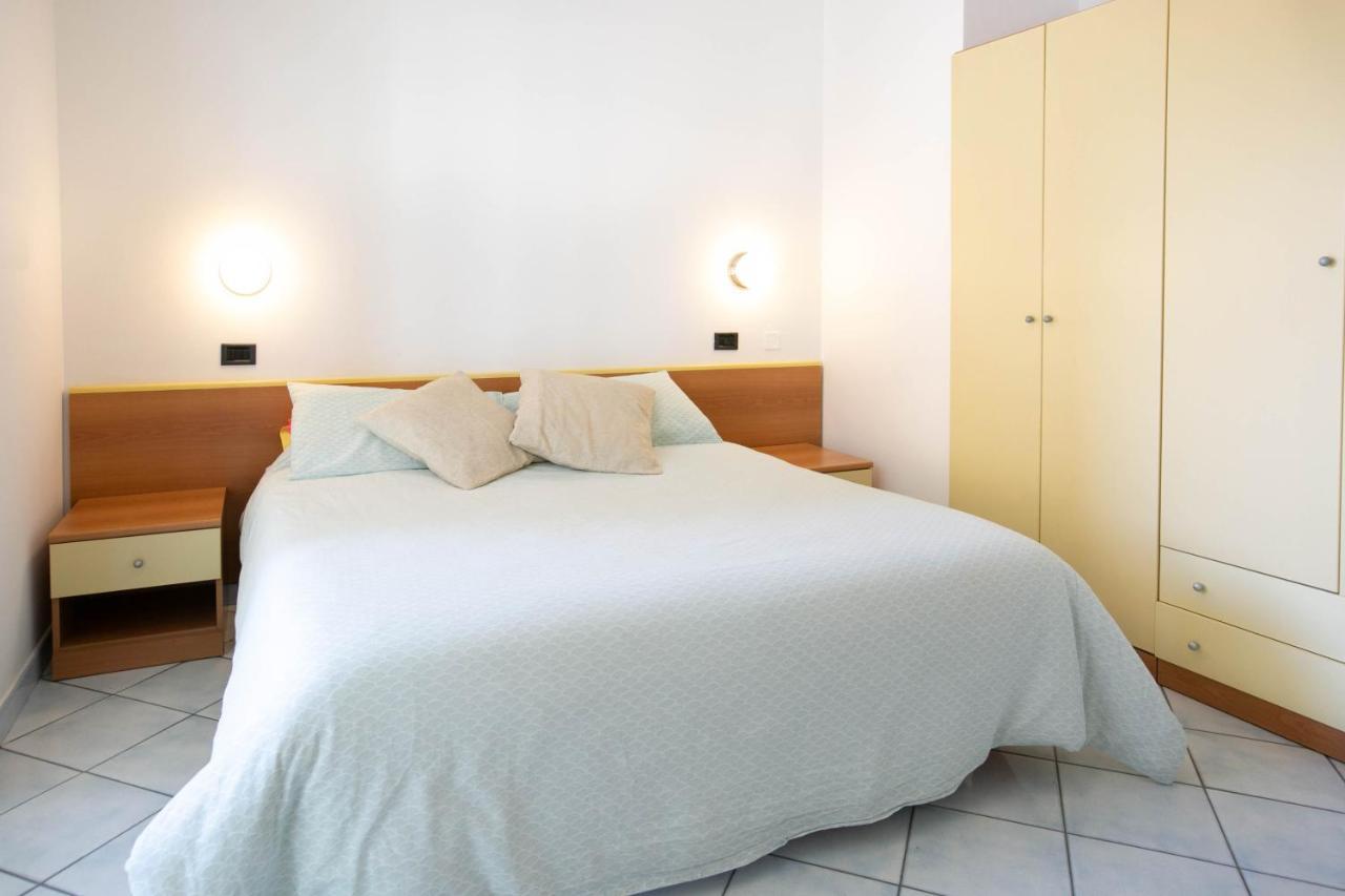 Residence Villa Dei Pini Rimini Ngoại thất bức ảnh