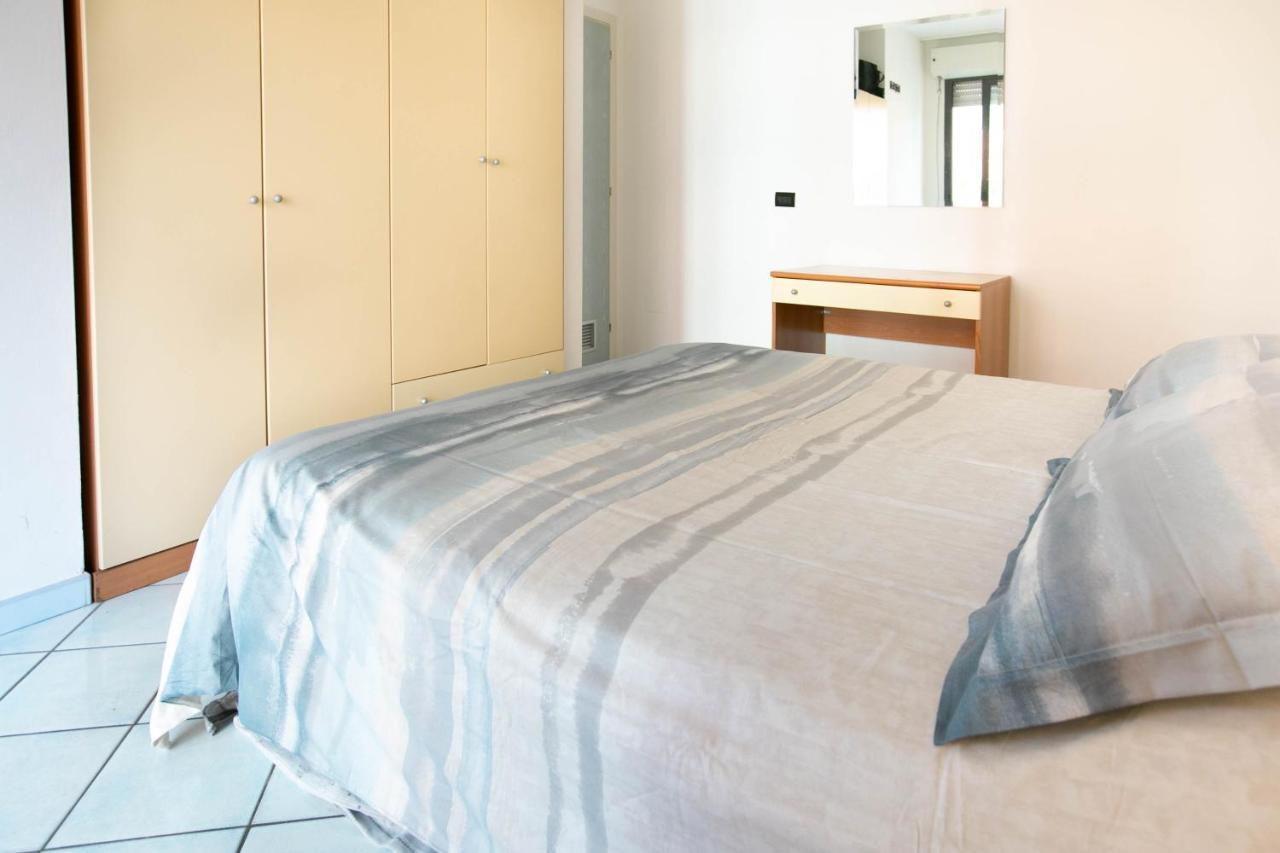 Residence Villa Dei Pini Rimini Ngoại thất bức ảnh