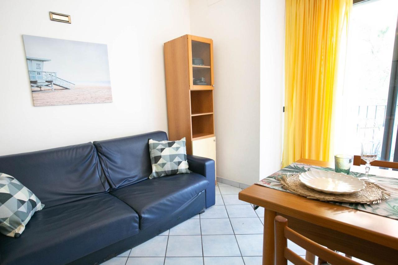 Residence Villa Dei Pini Rimini Ngoại thất bức ảnh