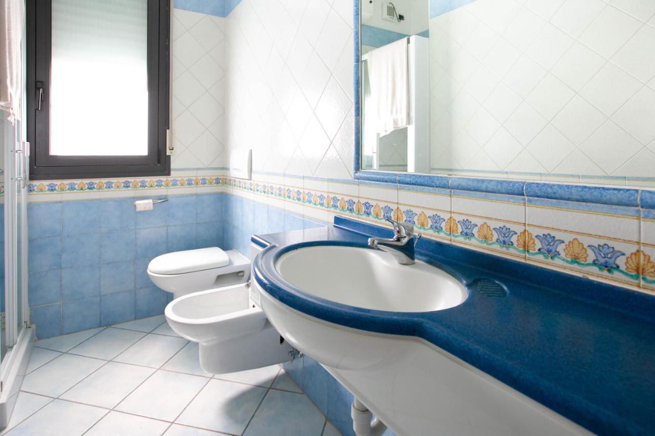 Residence Villa Dei Pini Rimini Ngoại thất bức ảnh