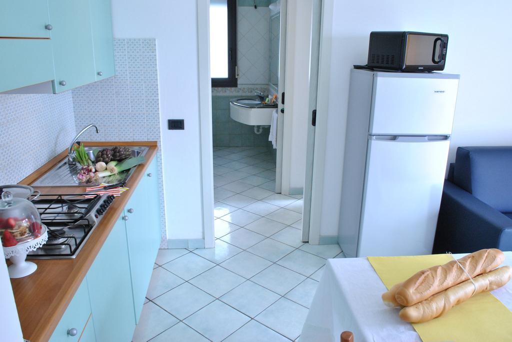 Residence Villa Dei Pini Rimini Phòng bức ảnh