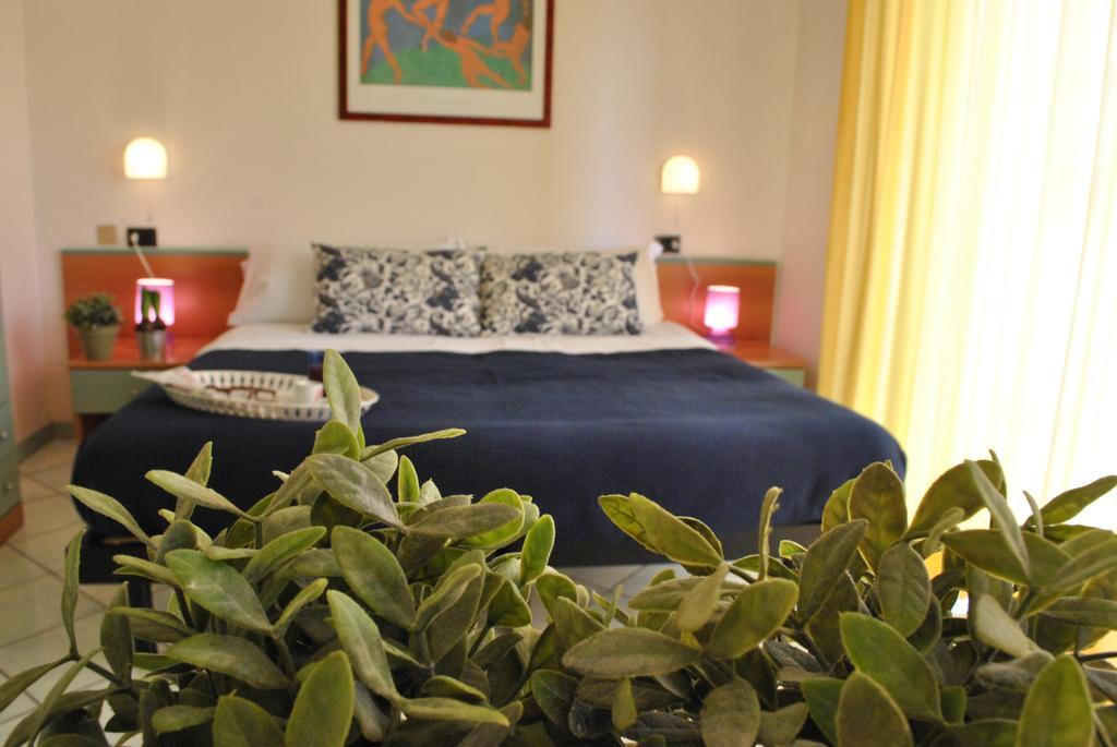 Residence Villa Dei Pini Rimini Ngoại thất bức ảnh