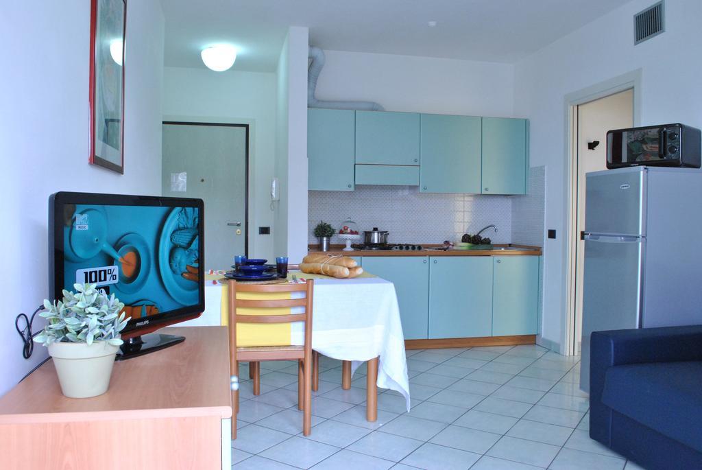 Residence Villa Dei Pini Rimini Phòng bức ảnh