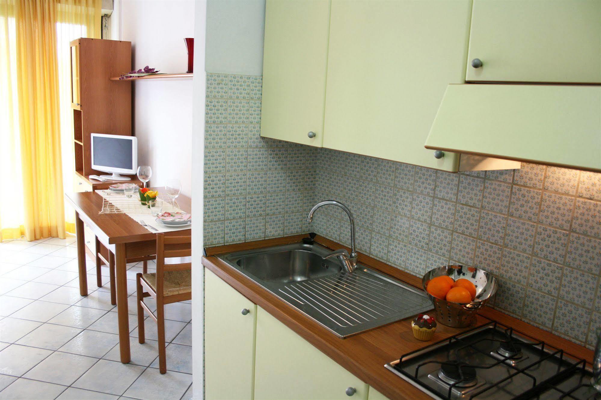 Residence Villa Dei Pini Rimini Ngoại thất bức ảnh